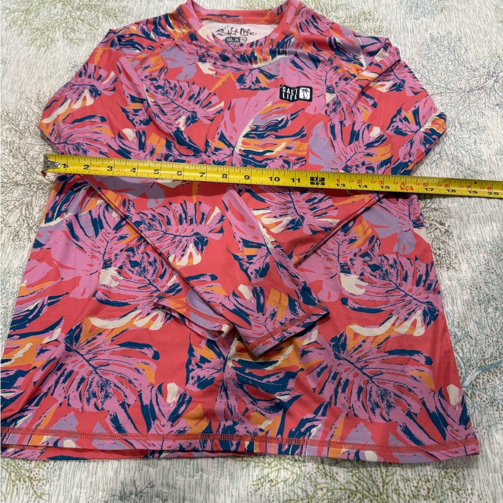 Salt Life Palm Print Rash Guard Guard - Picture 5 of 6